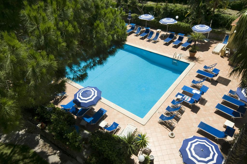 Le Canne Family Resort & Spa Forio  Exterior photo